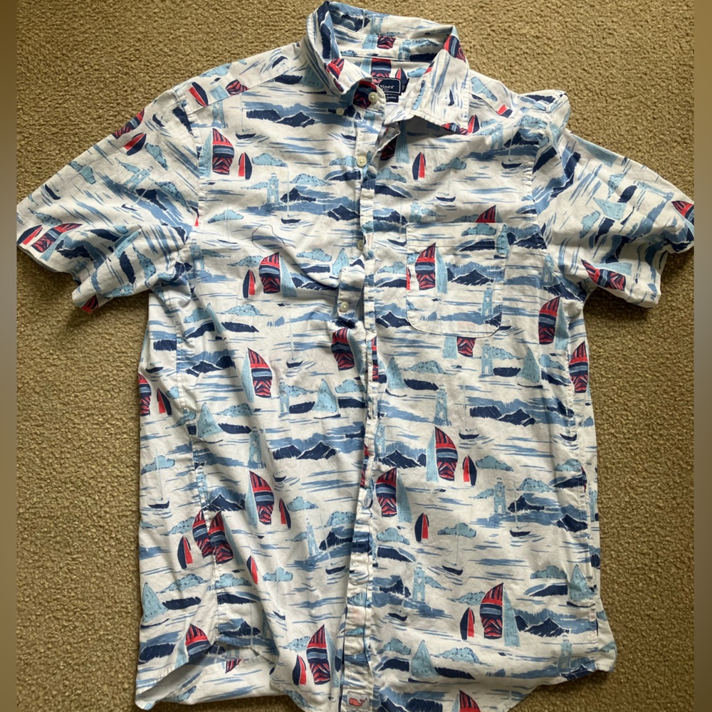 Vineyard Vines short sleeve nautical Murray shirt.  Size M.